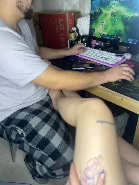 View or download file pair_of_gods123 on 2024-12-07 from bongacams